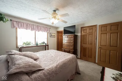 5179 W Blue Bell Drive New Palestine IN 46163