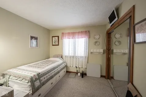 5179 W Blue Bell Drive New Palestine IN 46163