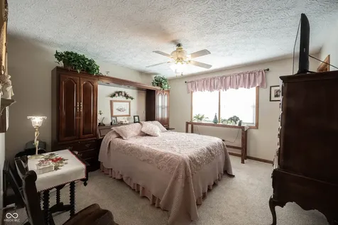 5179 W Blue Bell Drive New Palestine IN 46163