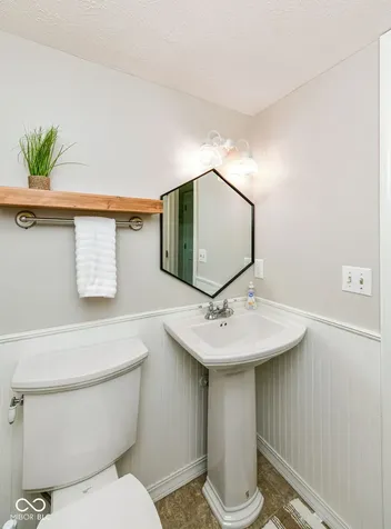 13035 Wembly Road Carmel IN 46033