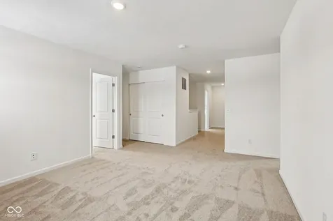 12140 Olivine Avenue Cumberland IN 46229
