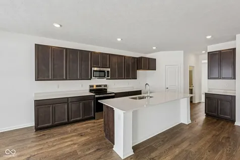 12140 Olivine Avenue Cumberland IN 46229