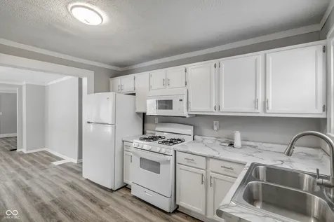 2029 E 44th Street Indianapolis IN 46205