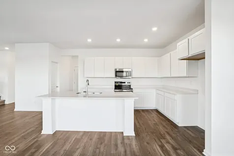 12146 Olivine Avenue Cumberland IN 46229