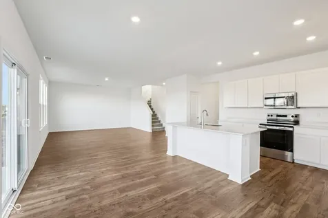 12146 Olivine Avenue Cumberland IN 46229
