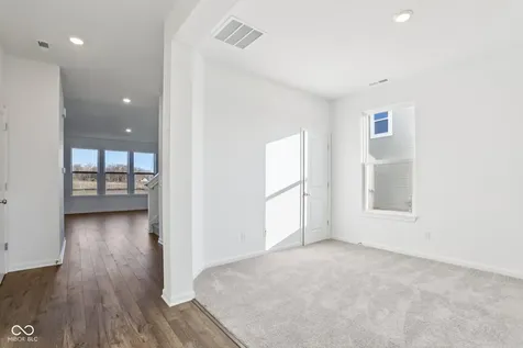 12146 Olivine Avenue Cumberland IN 46229