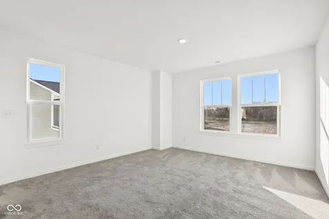 12146 Olivine Avenue Cumberland IN 46229
