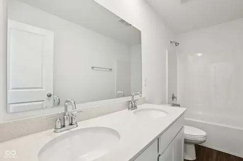 12146 Olivine Avenue Cumberland IN 46229