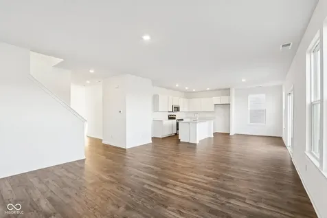 12146 Olivine Avenue Cumberland IN 46229