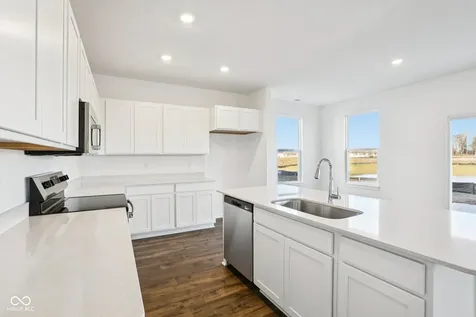 12146 Olivine Avenue Cumberland IN 46229