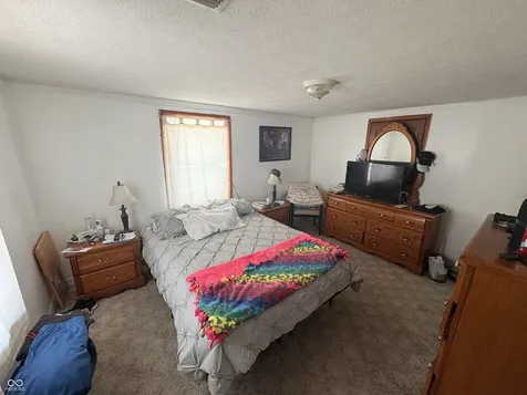 2216 Hawcreek Avenue Columbus IN 47201