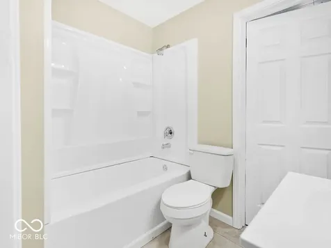 321 S Lyons Avenue Indianapolis IN 46241