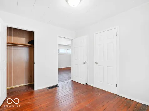 321 S Lyons Avenue Indianapolis IN 46241