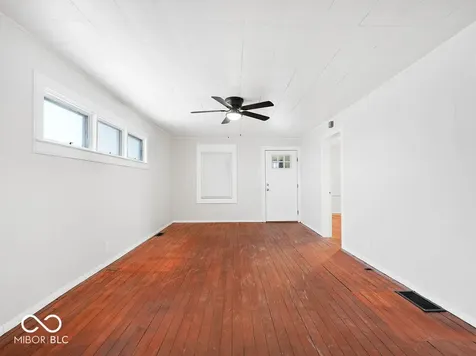 321 S Lyons Avenue Indianapolis IN 46241
