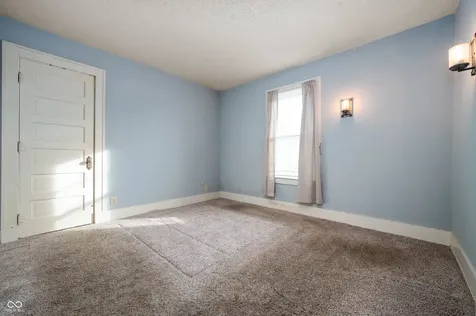 4 W Henley Street Carthage IN 46115