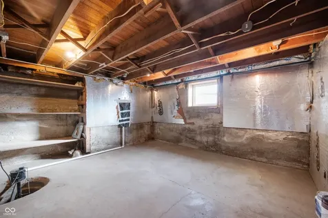 4 W Henley Street Carthage IN 46115