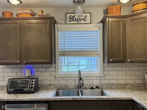 1408 Blish Street Seymour IN 47274