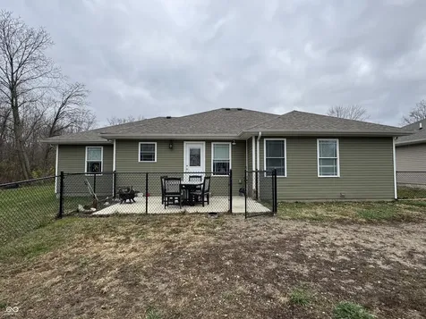 1408 Blish Street Seymour IN 47274