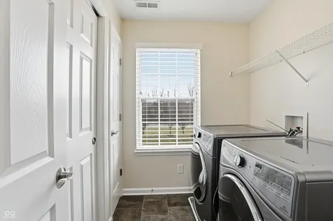 275 Entrance Hall View Greenwood IN 46142