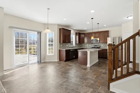 275 Entrance Hall View Greenwood IN 46142