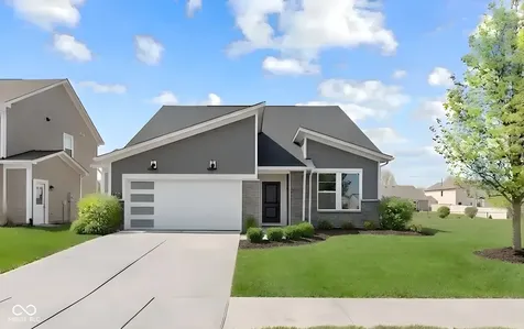 7150 Maidstone Cove Mccordsville IN 46055