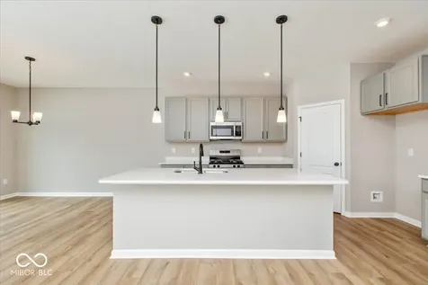 7150 Maidstone Cove Mccordsville IN 46055