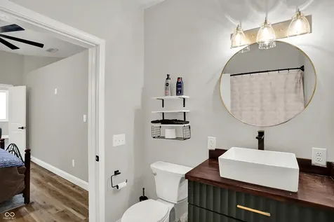 1300 S B Street Elwood IN 46036