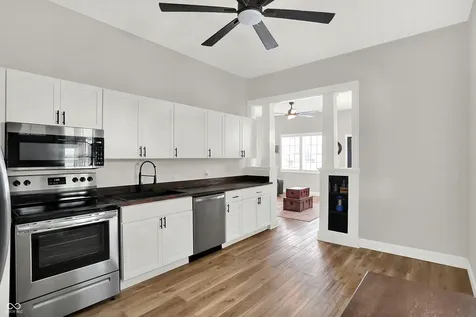 1300 S B Street Elwood IN 46036