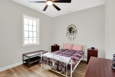 1300 S B Street Elwood IN 46036