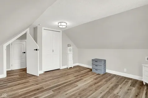 1300 S B Street Elwood IN 46036