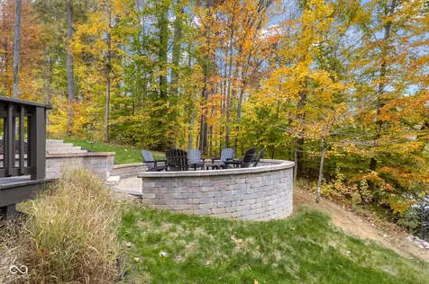 5059 Oak Ridge Trail Columbus IN 47201