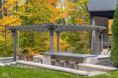 5059 Oak Ridge Trail Columbus IN 47201