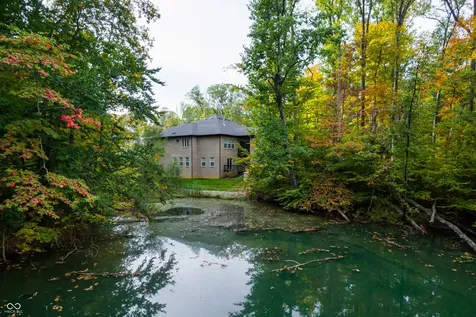 5059 Oak Ridge Trail Columbus IN 47201