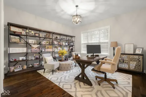 5059 Oak Ridge Trail Columbus IN 47201