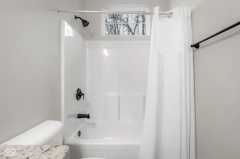 5059 Oak Ridge Trail Columbus IN 47201