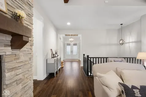 5059 Oak Ridge Trail Columbus IN 47201