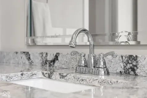 5059 Oak Ridge Trail Columbus IN 47201