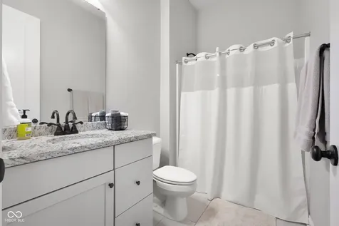 5059 Oak Ridge Trail Columbus IN 47201