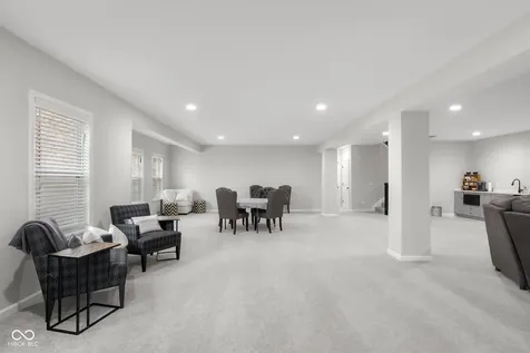 5059 Oak Ridge Trail Columbus IN 47201