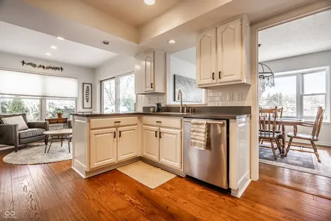 3312 Bay Road South Drive Indianapolis IN 46240