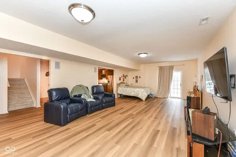 9735 Trevia Drive Indianapolis IN 46236