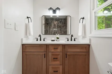 11809 Pebble Brook Lane Carmel IN 46033