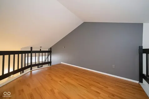 8109 Valley Farms Trail Indianapolis IN 46214
