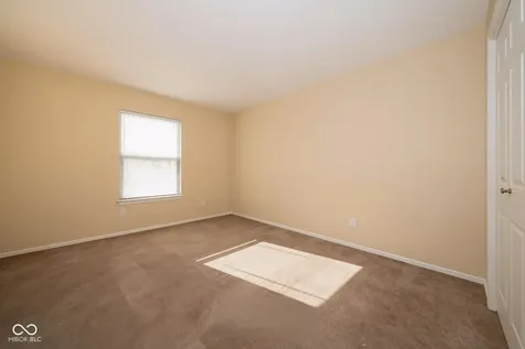 8109 Valley Farms Trail Indianapolis IN 46214
