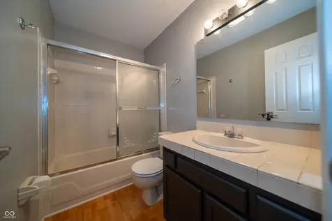 8109 Valley Farms Trail Indianapolis IN 46214