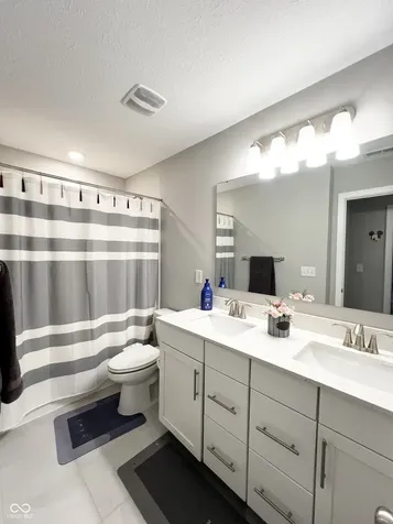 11948 Sonoran Run Fishers IN 46037