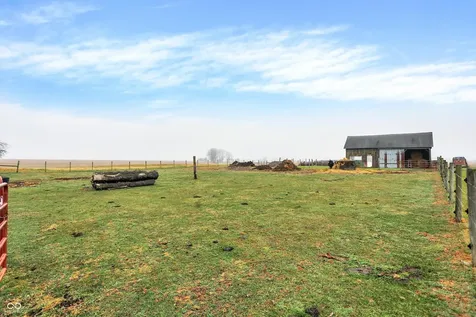 8257 S County Road 1075 W Charlottesville IN 46117