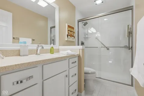 10214 E Lakeshore Drive Carmel IN 46033