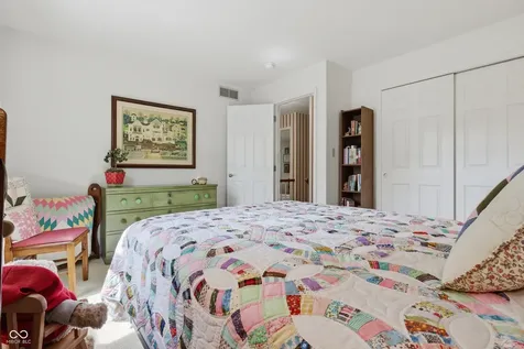 10214 E Lakeshore Drive Carmel IN 46033
