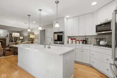 10214 E Lakeshore Drive Carmel IN 46033